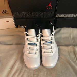 Jordan 11’s Legend Blue Size 10